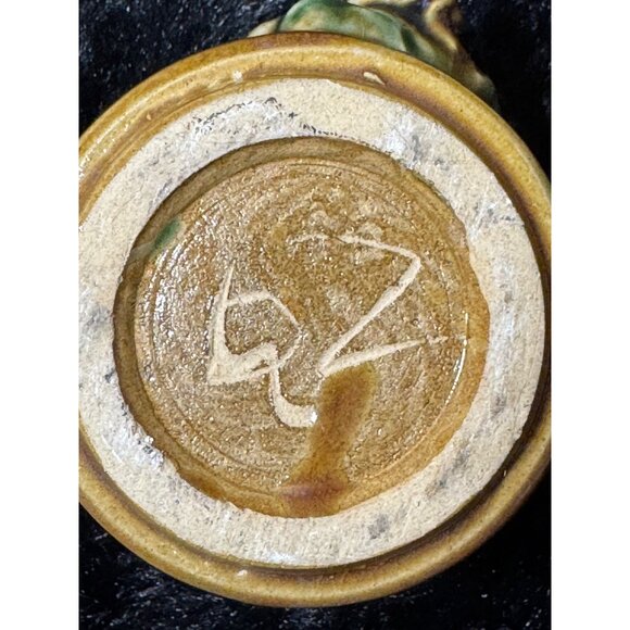 Vintage Pottery Ceramic Planter Frogs & Bamboo  Vase - Picture 5 of 10